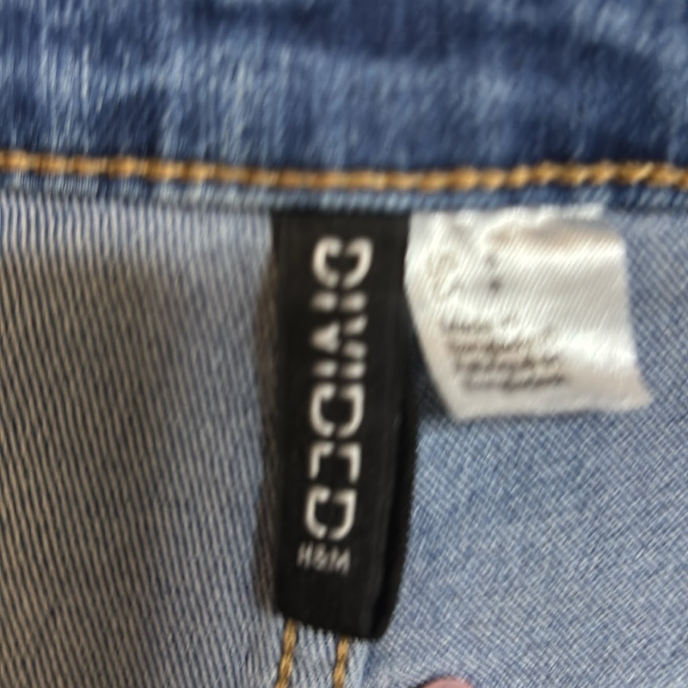 H&M Divided Jeans - Picture 3 of 3